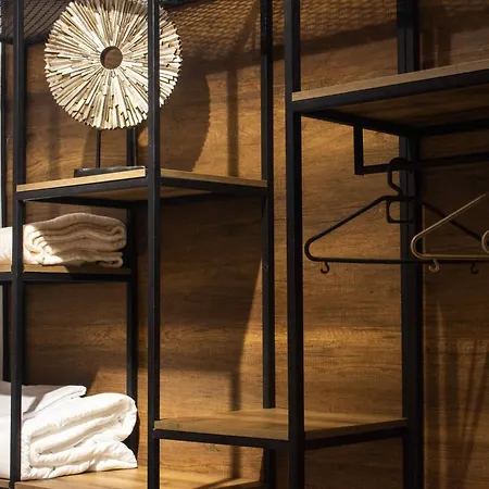 Bllok Spot - アパート *