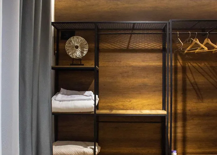 Bllok Spot - * Tirana